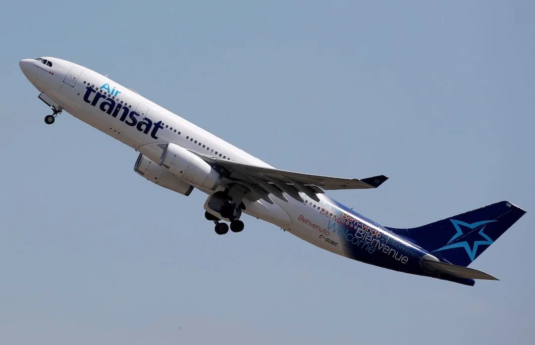 Cover Image for Air Transat pilots tentative deal avert strike