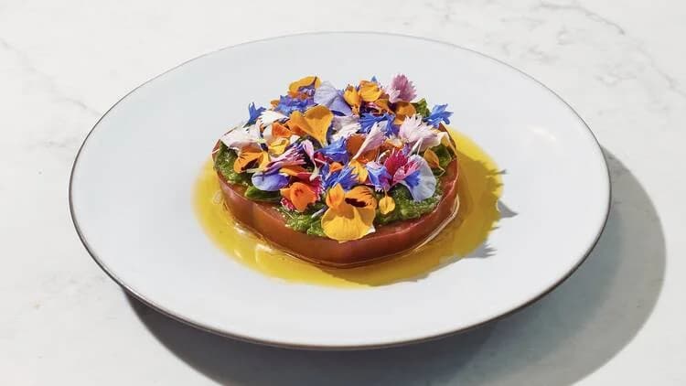 Cover Image for The best Michelin restaurant for fusion food in Montréal.