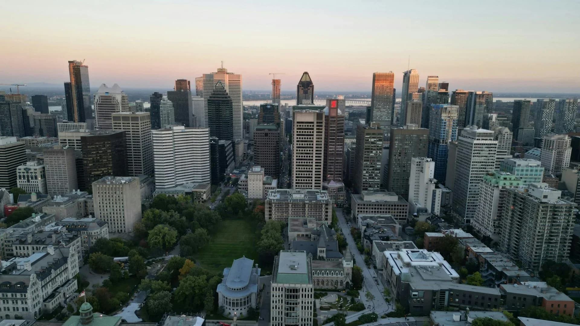 Cover Image for Montreal's Rental Market Shift: From Post-COVID Boom to Tenant's Advantage