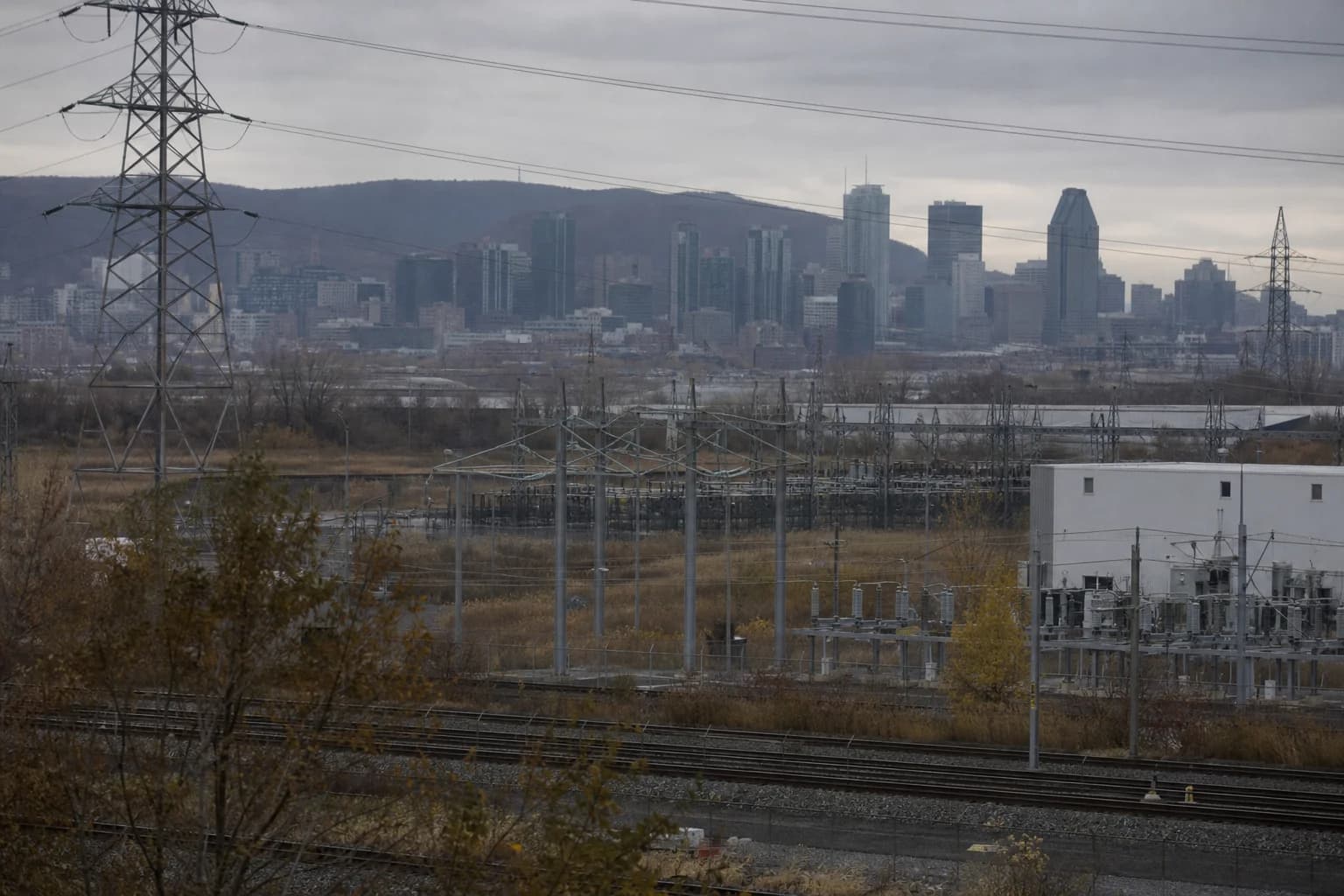 Cover Image for Montreal–Quebec High-speed Rail Energy Grid Challenges 2026