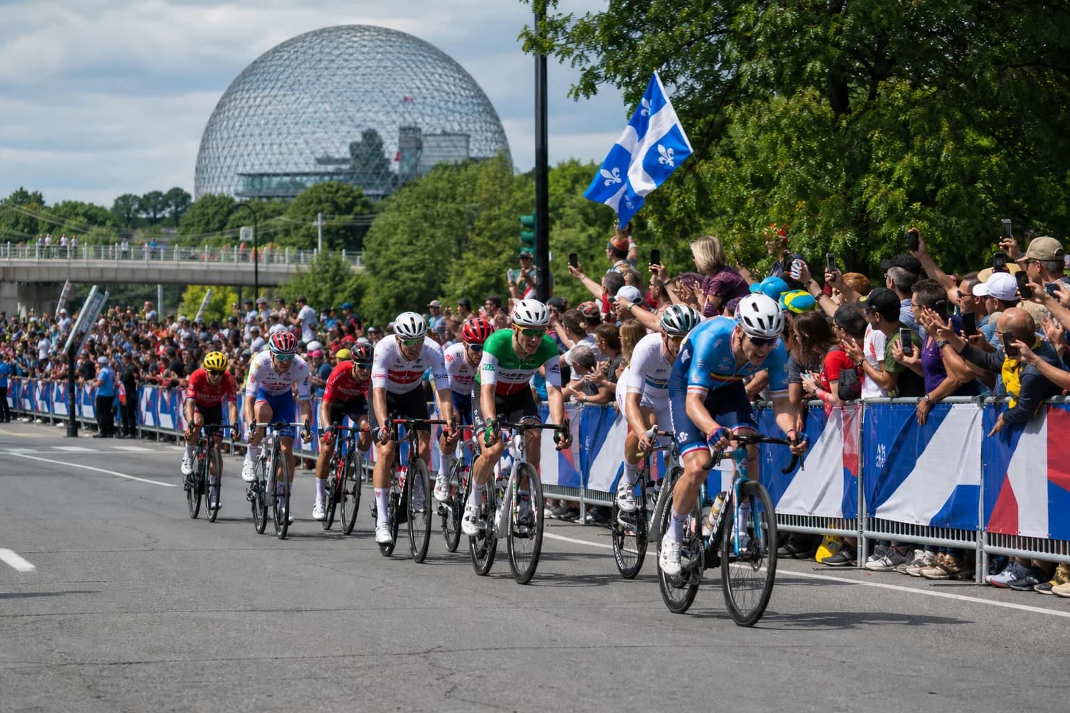 Cover Image for Montreal Hosts 2026 UCI Road World Championships