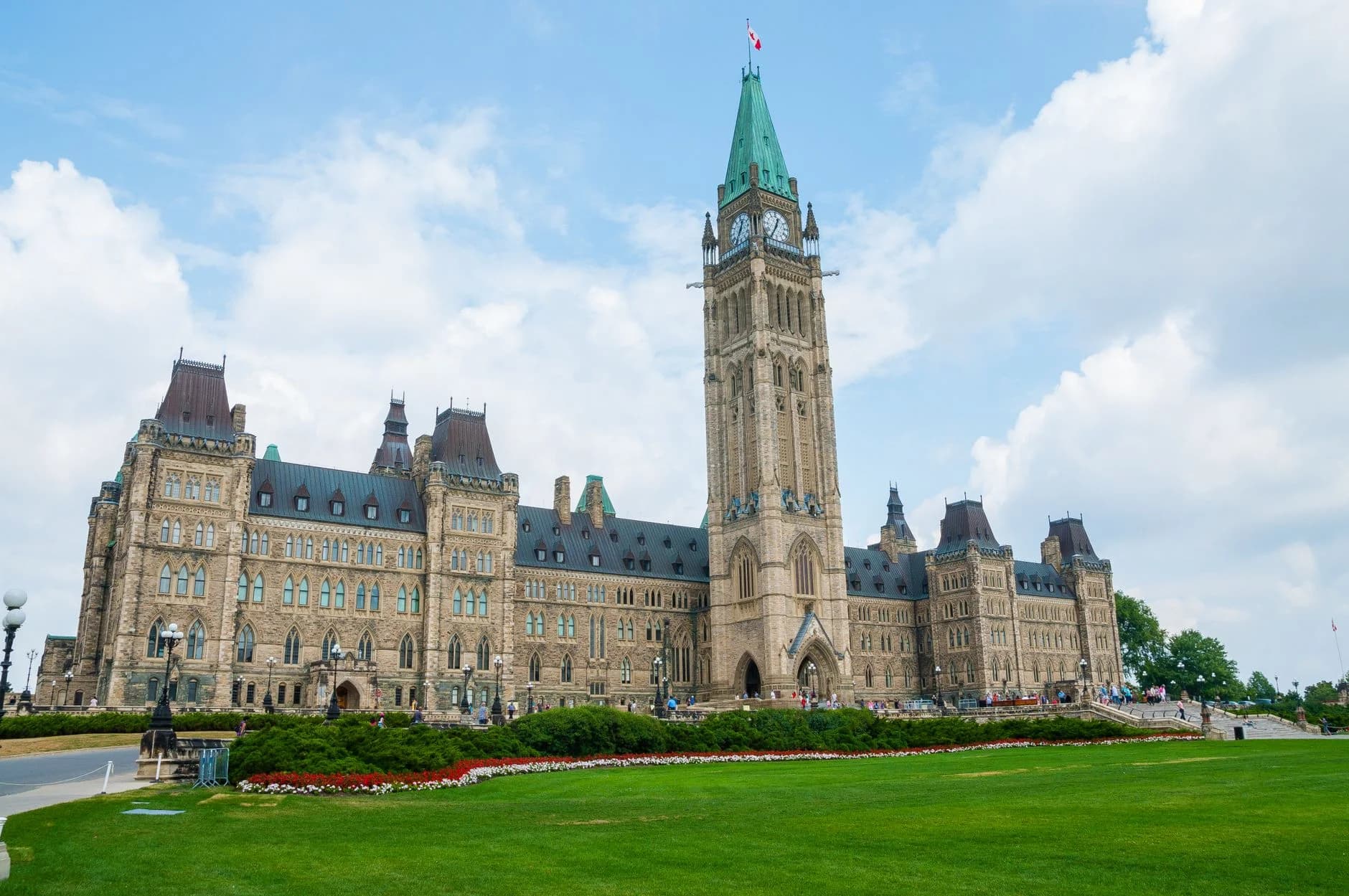 Cover Image for Canada PM in trouble: Montreal Perspective