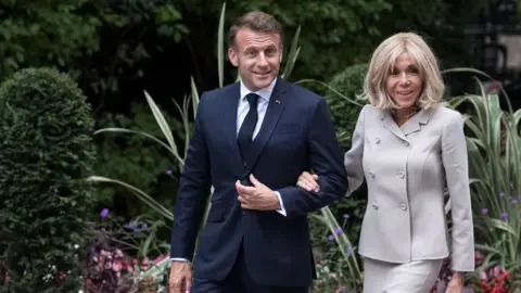 Cover Image for Macron Forced To Prove His Wife Is Not A Man: Rumor & Facts